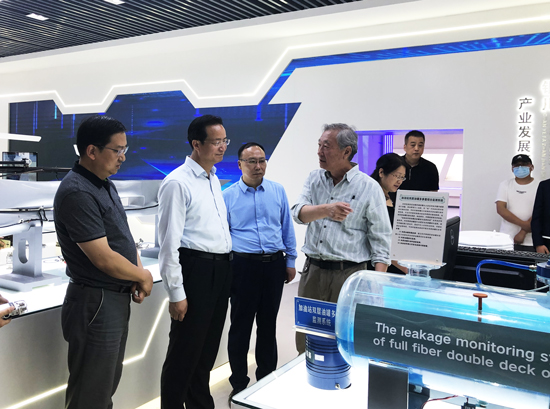 銅川產(chǎn)業(yè)技術(shù)研究院展覽館設(shè)計成果，政府領(lǐng)導(dǎo)親自考察